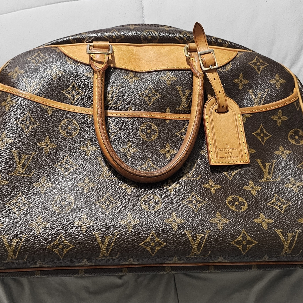 Louis Vuitton Monogram Deauville Bag